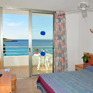 https://sarenal-apartments.balearic-islands.net